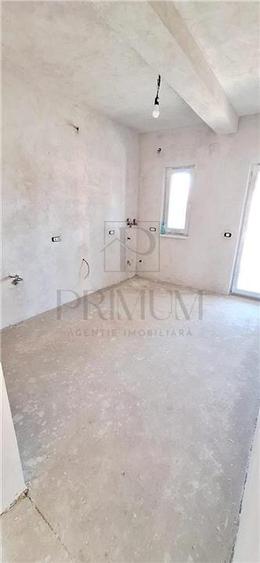 GIROC - Duplex despartit prin camera - 4 Camere - Toate utilitatile