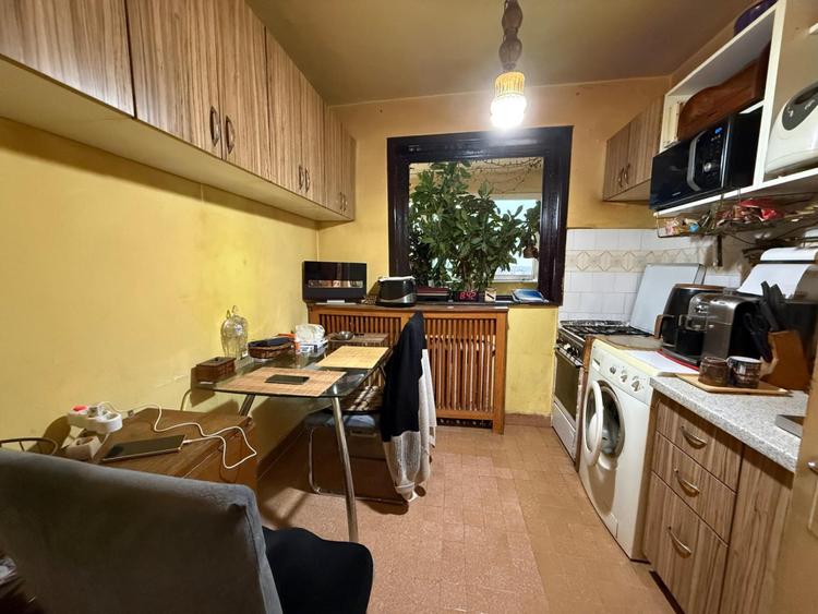 Apartament cu 3 camere, 68 mp, decomandat - Olimpia-Stadion