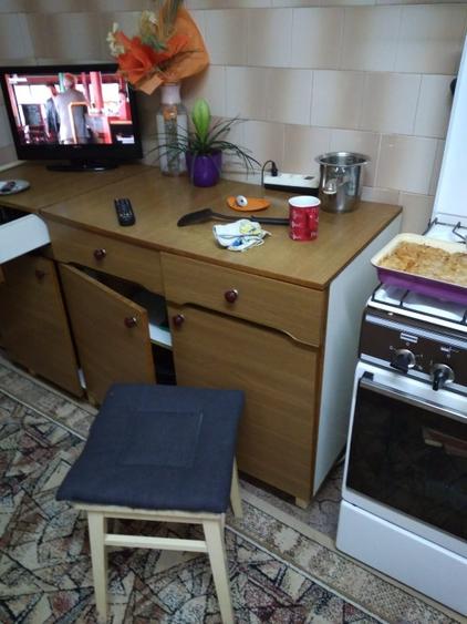 Vand apartament 3 Camere, Decomandate, Baie cu geam, 64m2 , Mazepa