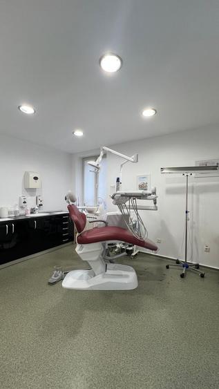Cladire 23 de camere cu teren 554 mp