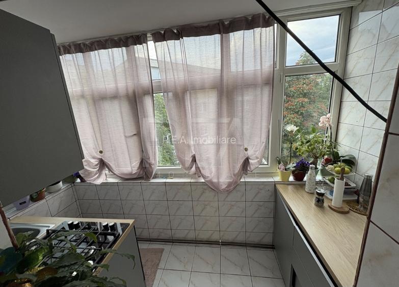 3 camere, 3/4, CENTRALA, 70mp, bloc 1982-Gorjului-Parcul Liniei - 5