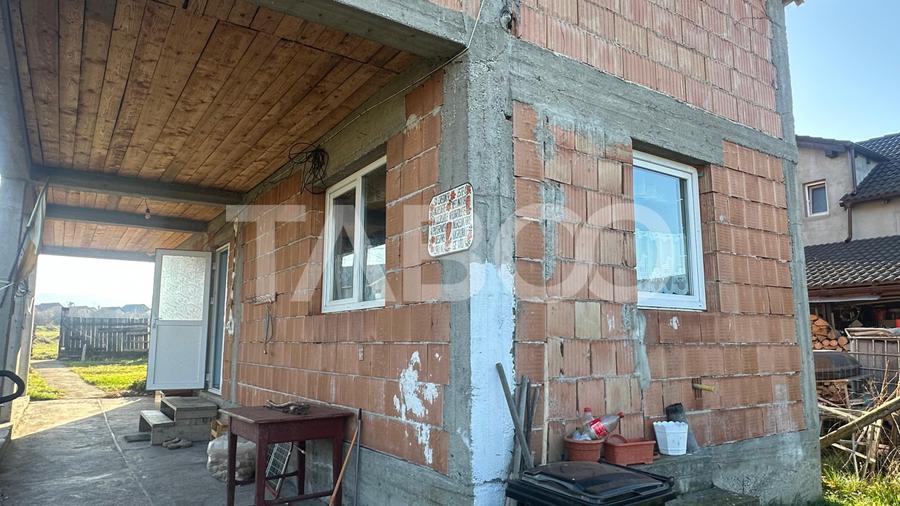 Casa 4 camere individuala cu curte de 550 mp 2 bai Cristian Sibiu