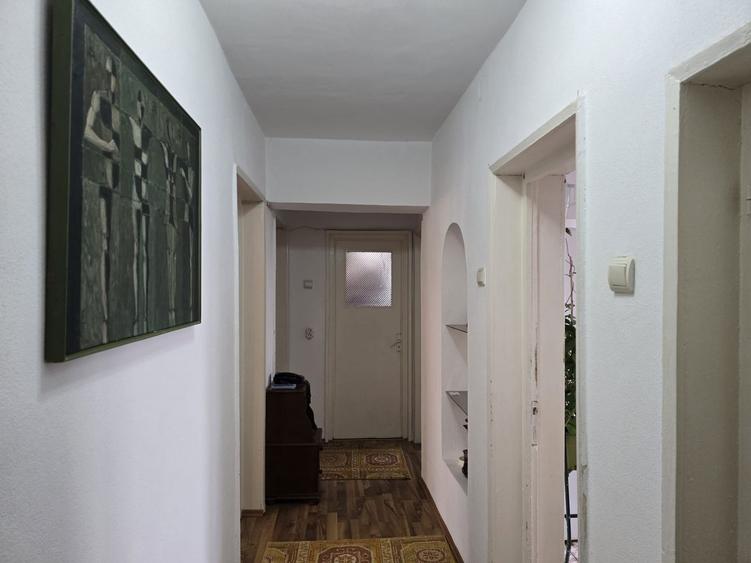LOC. RACACIUNI, APARTAMENT 3 CAMERE