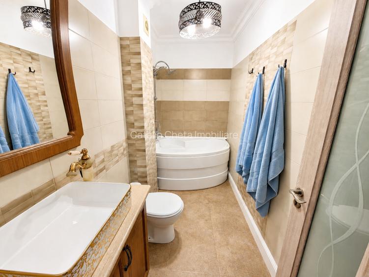 Apartament pe 2 niveluri, cu boxa si loc de parcare in Complex Cupidon - Bacau