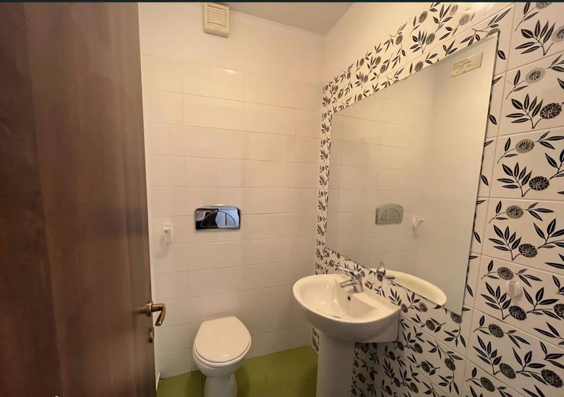 Iancu Nicolae : Apartament spatios cu 2 camere langa padure , view de exceptie !