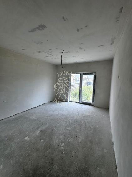 Casa Finisata 4 camere 120 mp-teren 600 mp-pod mansardabil-Aerodrom