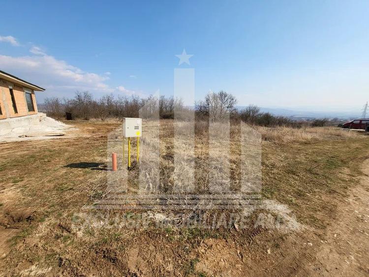 Teren intravilan | 1040 mp | 24 ml deschidere | Podei