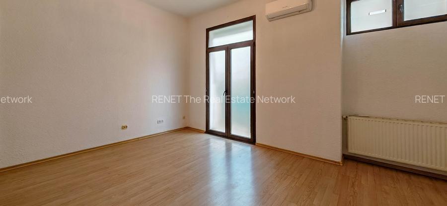 Vilă spațioasă de închiriat, 11 camere, București - 8
