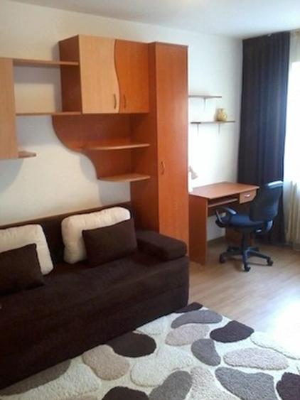 Garsoniera decomandata, zona Podu Ros - Titu Maiorescu