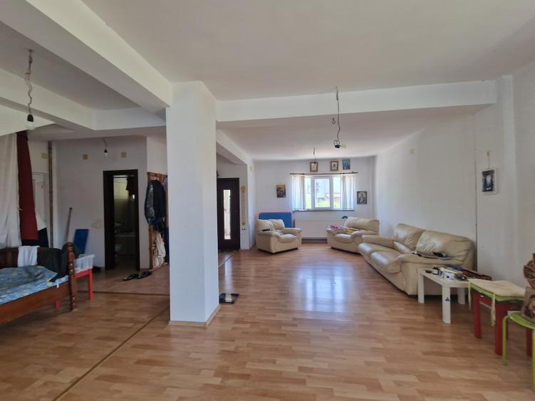 Mamaia Sat - Casa P+1 Bca, 5 camere, teren 1254mp - 295.000euro