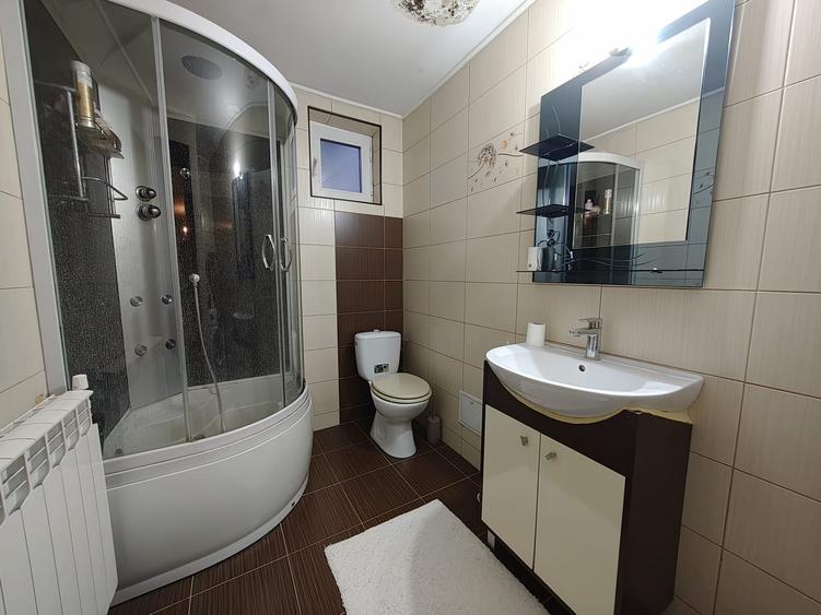CONSTANTA - Apartament 3 camere zona Primaria Constantei