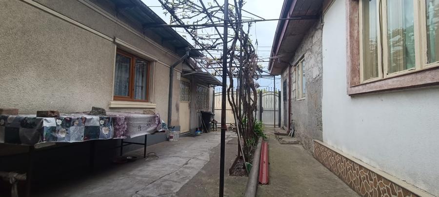 Inel 2 Berechet casa demolabila/renovabila 2 corpuri toate utilitatile