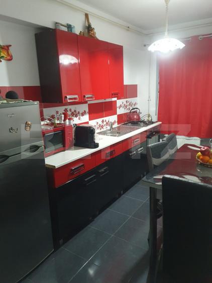 Apartament 2 camere, decomandat, intermediar, Zona Eroilor ! - 2
