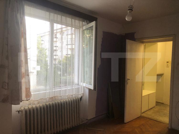 Apartament de vanzare , 50 mp , cu balcon , zona Solidaritatii
