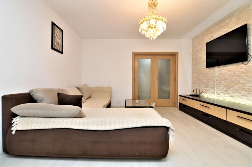 INCHIRIERE APARTAMENT 3 CAMERE DECEBAL – BENZINARIE MOL