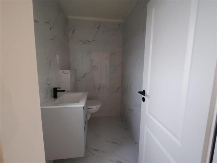 Duplex proiect deosebit - semimobilat - suprafete foarte generoase - zona foart