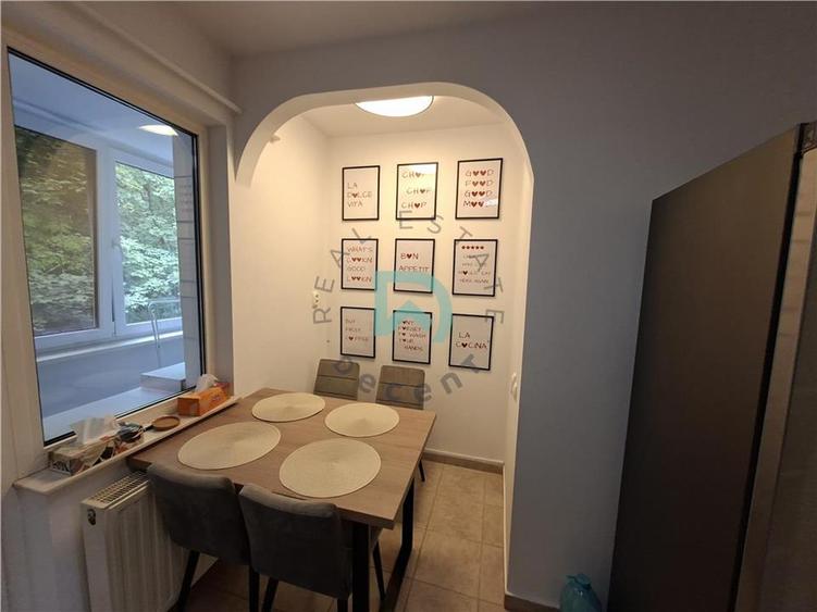 Apartament 3 camere Central, 70 mp - Brasov