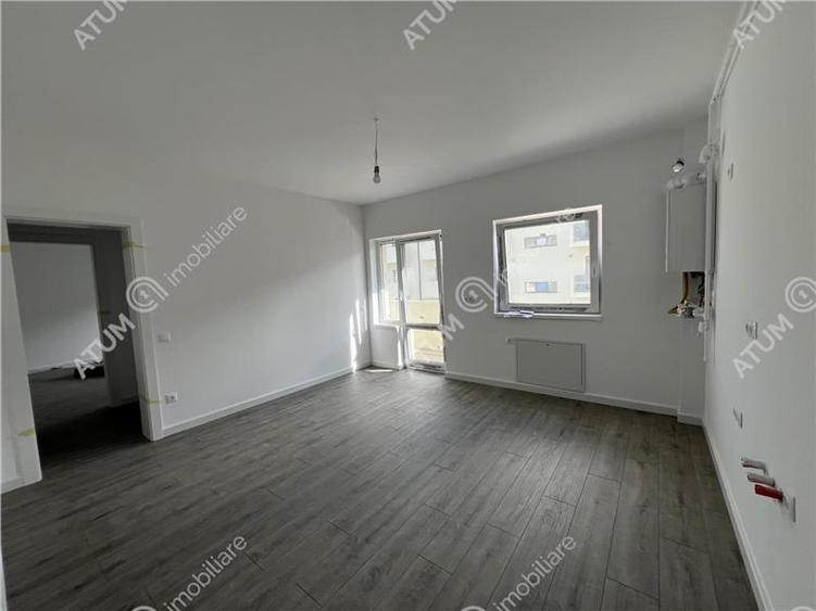 Apartament cu 3 camere 2 bai si 2 balcoane etaj 1 zona Doamna Stanca