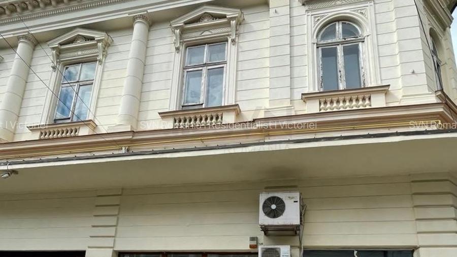REV2003910 Cladire istorica de vanzare in Centrul Bucurestiului - 2