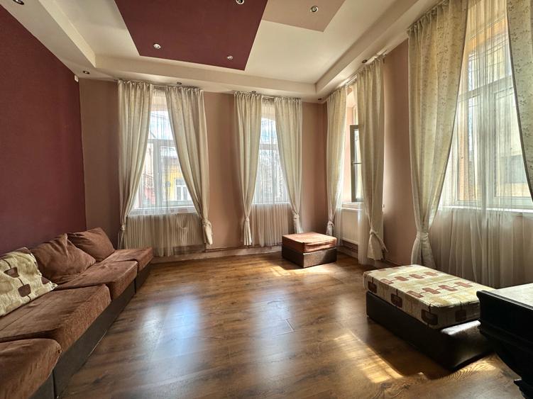Apartament 3 camere în vilă interbelică| Parcare | Parc Carol | Unirii