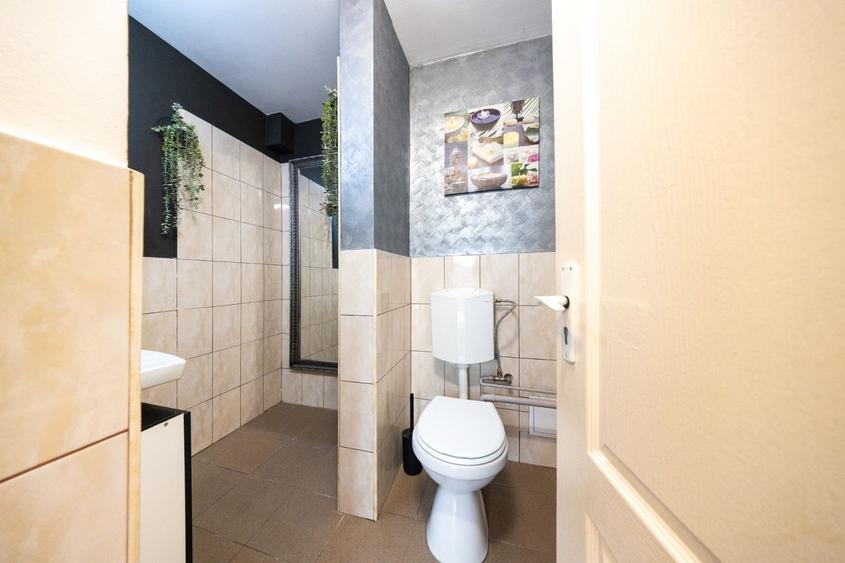 Spațiu comercial stradal de închiriat - Central - Iuliu Maniu - 72mp