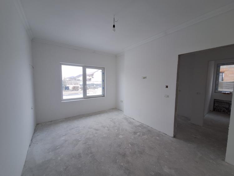 Duplex cu 5 camere, 3 bai - izolat fonic - Sacalaz