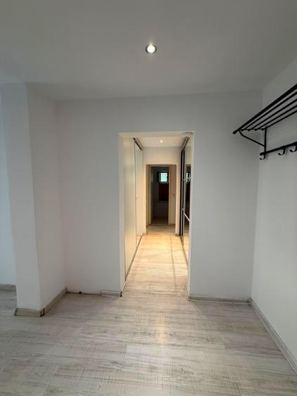 Apartament 3 camere-Sf Lazar-Palas Mall-etaj 1