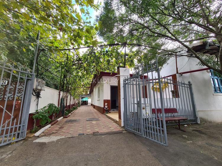 Casă individuală de vânzare –5 camere Zona Chibrit –1 Mai Sector 1 - 3