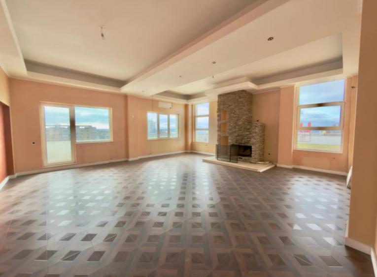 PENTHOUSE EXCLUSIVIST ÎN INIMA CRAIOVEI | 317 mp utili + 393 mp terase, Centru