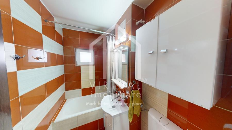 Apartament cu 3 camere, 68mp utili+balcon, etaj 5/10, bloc cu lift
