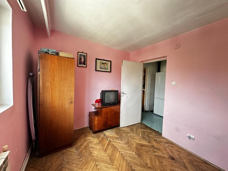 Apartament 3 Camere Vanzare CETATE Flanco Etaj 1, Nefinisat, Centrala Termopane