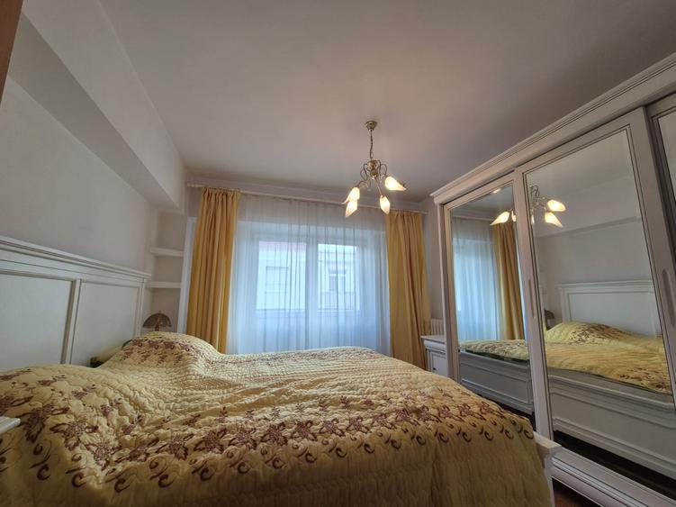 Apartament cu 4 camere de închiriat – ultracentral, Str. Alexandru Lăpușneanu