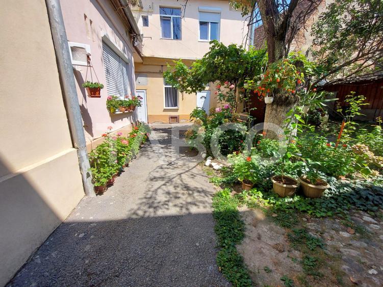 Apartament de vanzare 2 camere 68 mpu pivnita Centrul Istoric in Sibiu