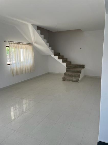 Casă spațioasă 184 mp de vânzare – Sadova, Dolj