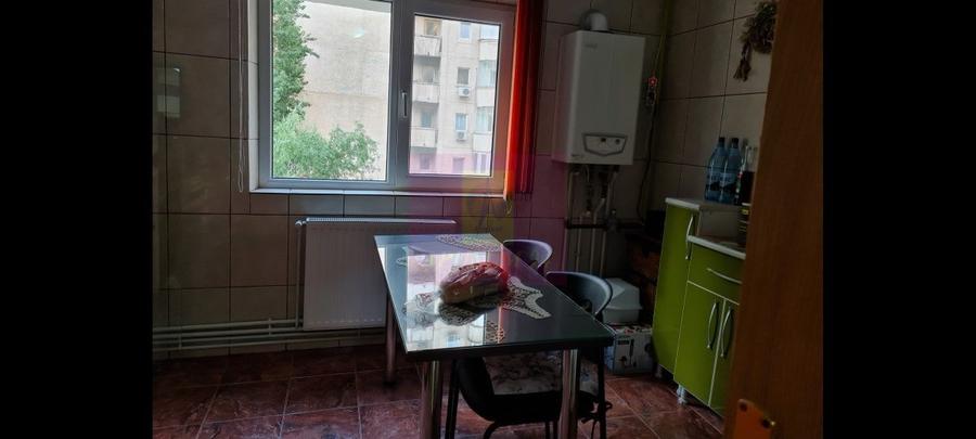 Vanzare apartament 3camere Nerva Traian