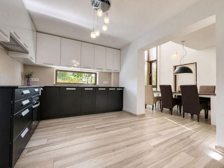 Casa moderna langa padure | 210 mp utili | Teren 440 mp | Dumbravita