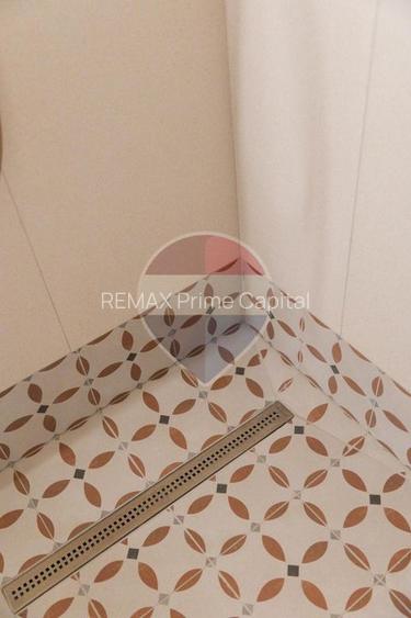 De vânzare apartament cu 3 camere, 2 băi, restaurat integral - Central - 14