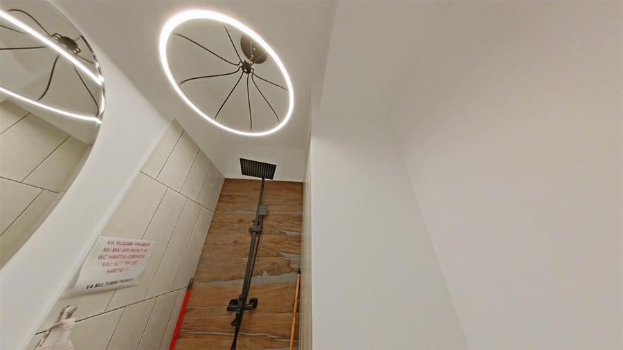 Spatiu langa Primarie pt. prestari servicii, birou, cabinet, salon - renovat - T