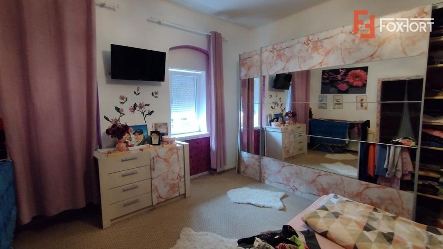 Casa individuala 4 camere, zona Ronat - Teren 902 mp