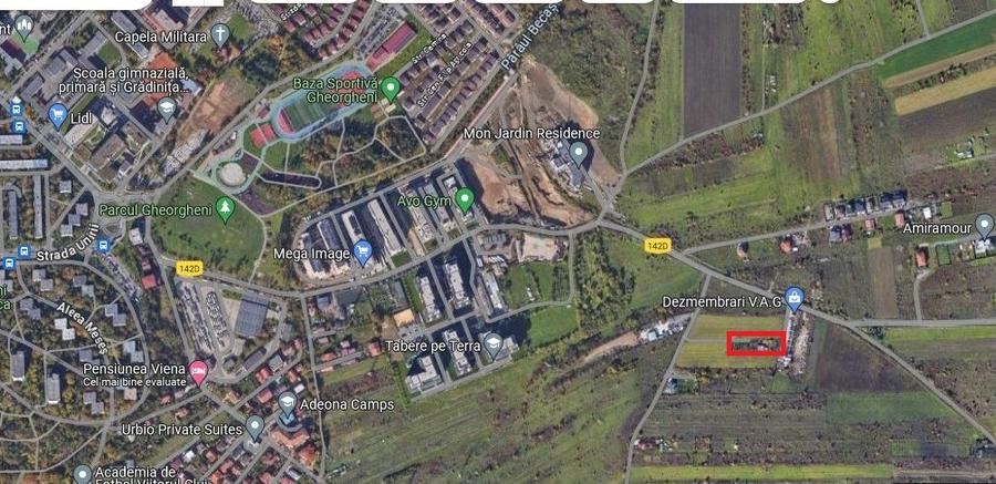 Închiriez teren împrejmuit pe strada Soporului.