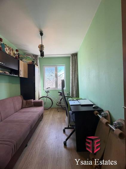 CIRESICA - STRADAL - 3 CAMERE LA VANZARE - MOBILAT SI UTILAT COMPLET -