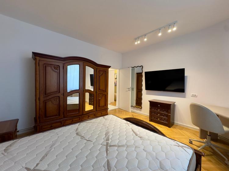 The #4th Crib - Jean Louis Calderon 4 Rooms