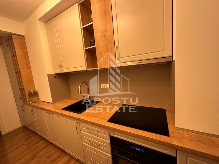 Apartament de vanzare cu 2 camere, Bucatarie inchisa, zona Soarelui