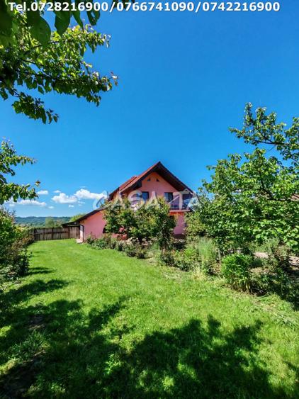 Casa situata in Samarinesti, sat Valea Bisericii