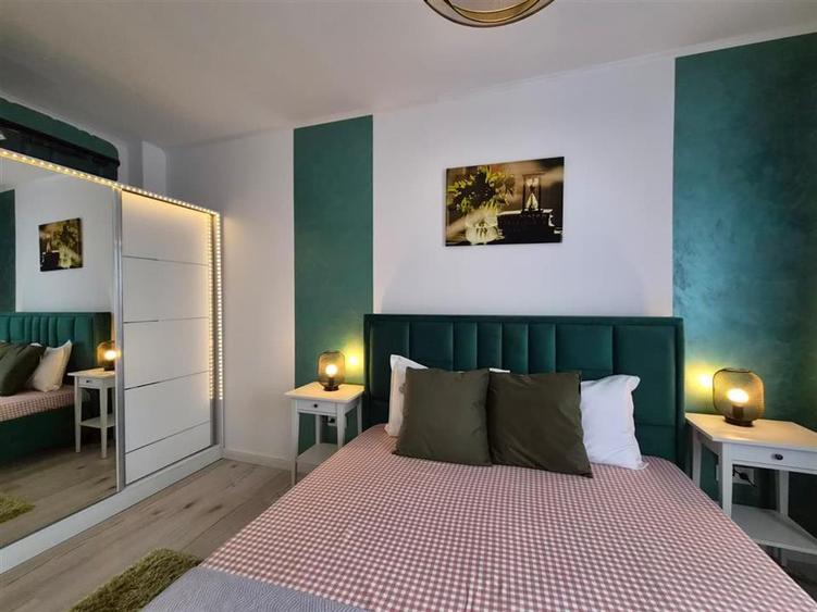 Apartament de lux 2 camere balcon parcare zona Doamna Stanca