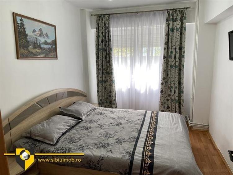 Ap 2 cam cu doua dormitoare  central Parc tineretului Spital