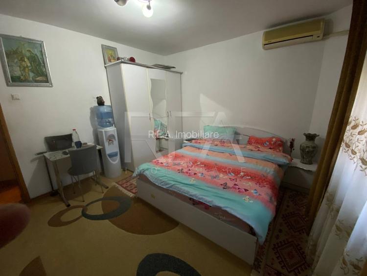 4 camere - Decomandat- 94mp - Trafic Greu - 2