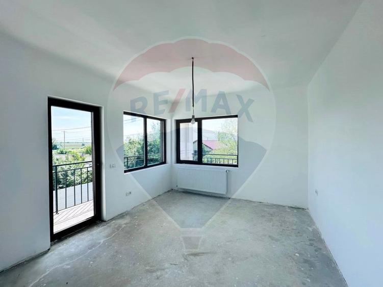 Duplex Elegant P+1E in Crevedia