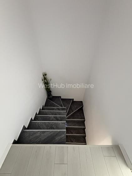 Duplex 4 camere, 131 mp utili, 16 mp terasa, 335 mp teren - Sag