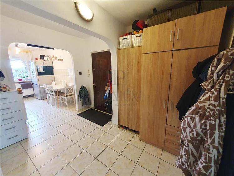 LIPOVEI - 3 CAM - CT PROPRIE/CLIMA - DECOMANDAT - 2 BALCOANE - BOXA - ZONA EXCEL